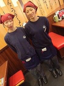 博多ラーメンげんこつ 灘店の制服1