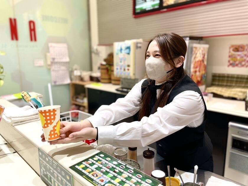 アリーナ門司店の制服1