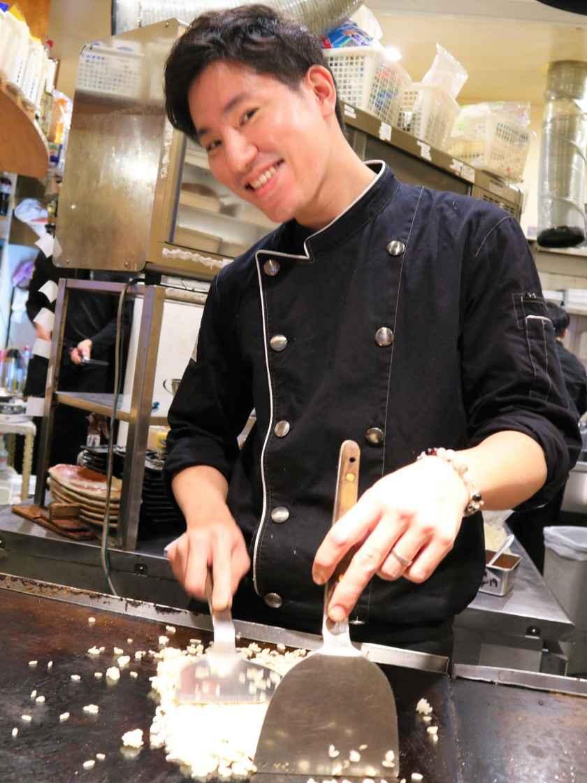 鉄板神社　総本店の制服7