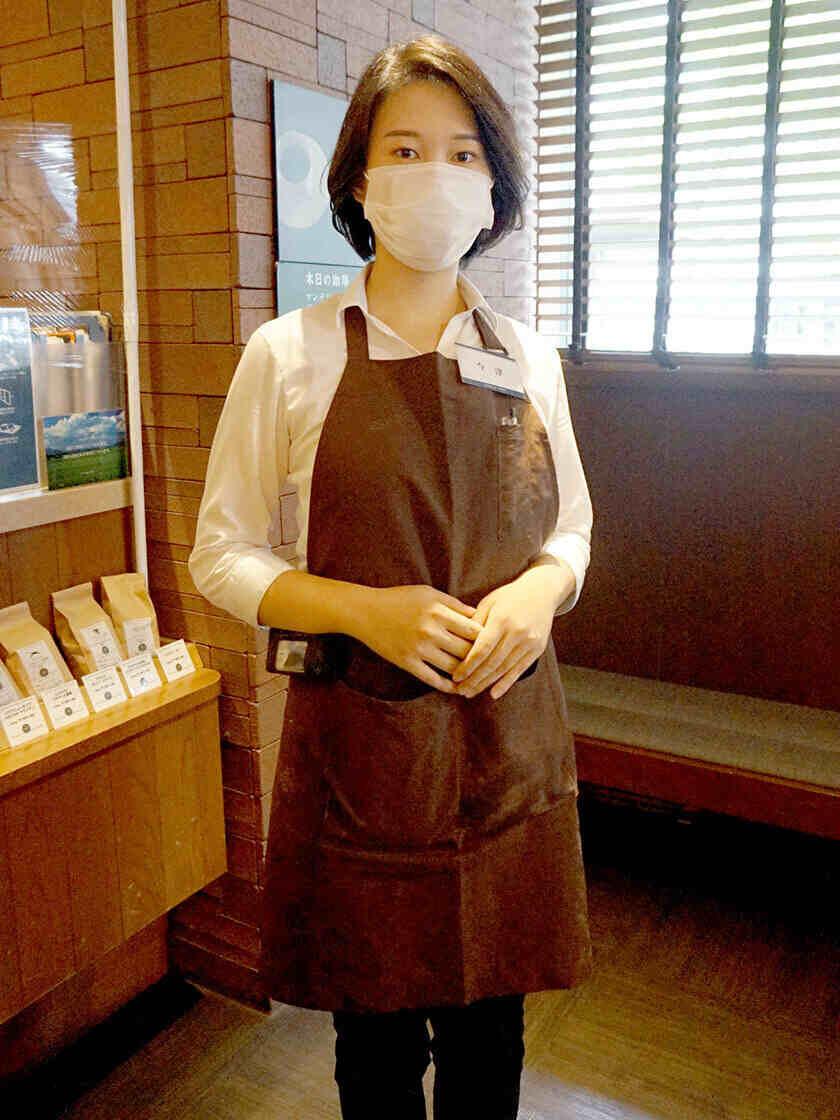 倉式珈琲店　広島本通店の制服1