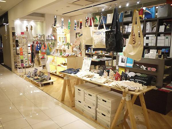 cafe & books bibliotheque/カフェ＆ブックス ビブリオテーク　福岡・天神店の制服6