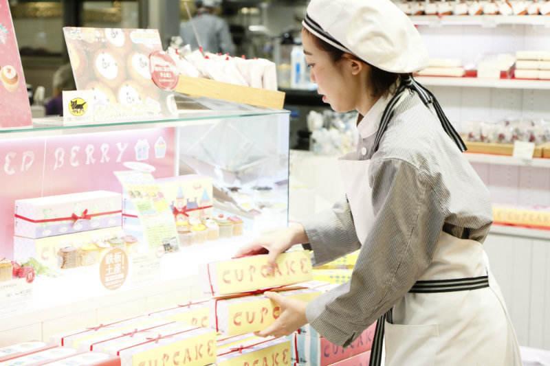 Fairycake Fair 新宿店の制服3