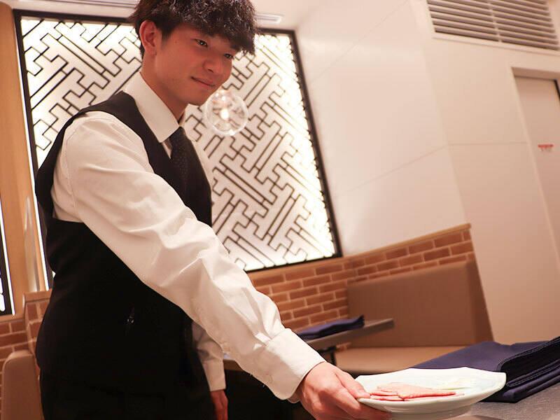 株式会社食道園　阪神梅田店の仕事画像2