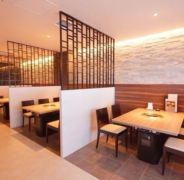 株式会社食道園　近鉄上本町店の制服4