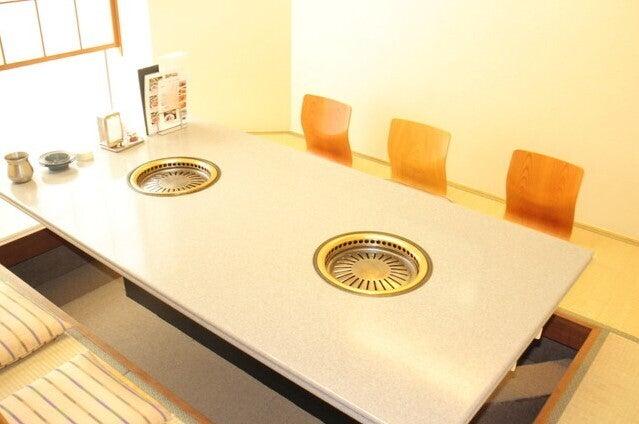 食道園 パラディ学園前店の制服3