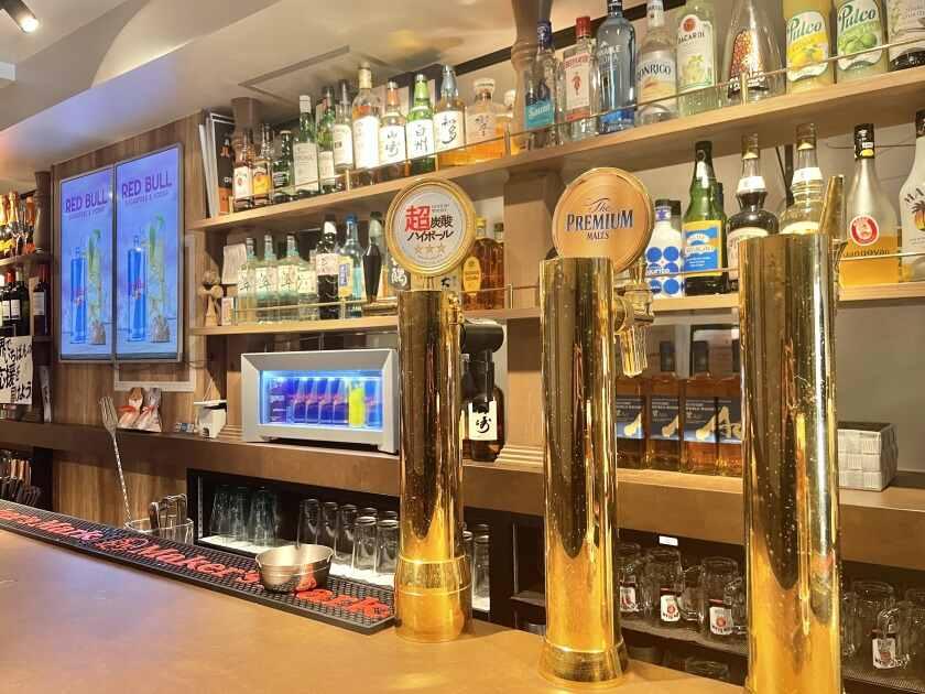 Lad's Dining 丸の内店の制服1