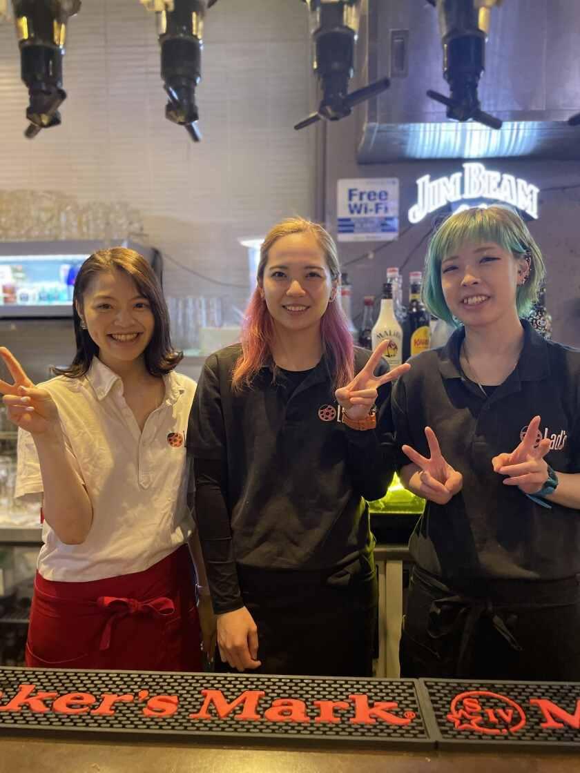 Lad's Dining 飯田橋店の制服2