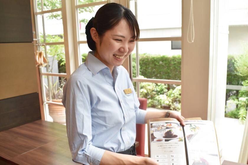 ホテルJALシティ関内 横浜の制服1