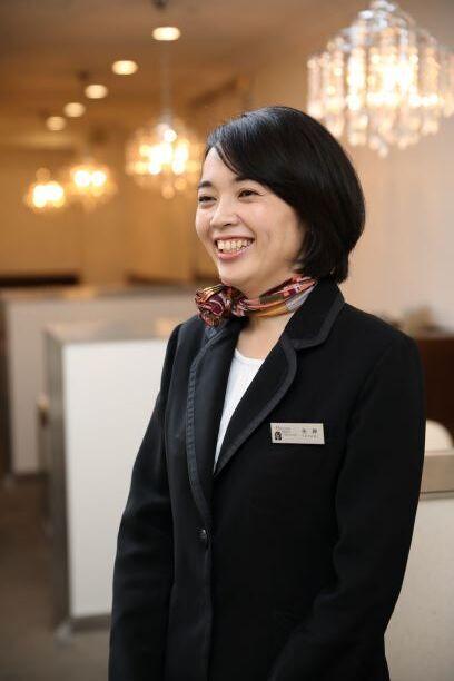 オリエンタルホテル東京ベイの制服1