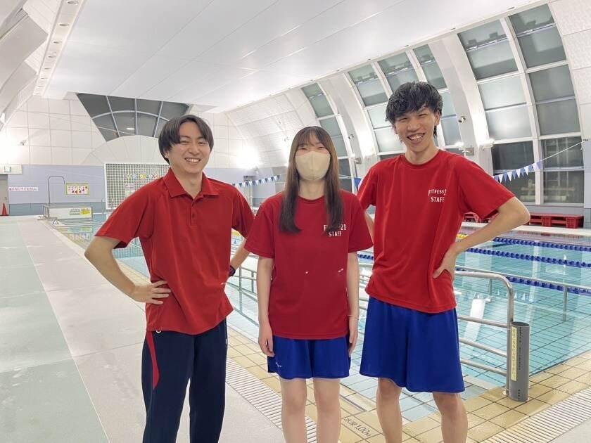 此花屋内プールの制服2