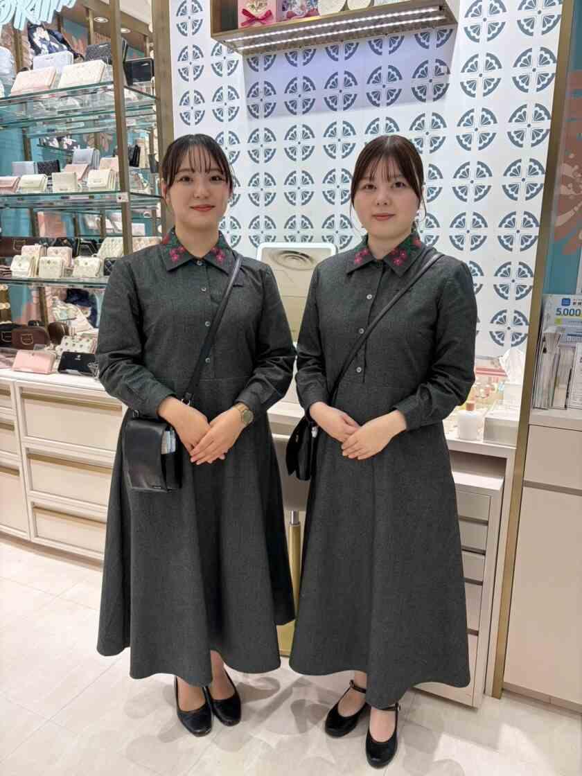PAUL & JOE ルミネ池袋店の制服1