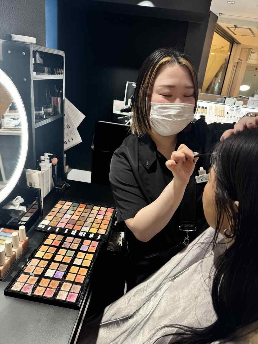 ADDICTION　新宿ルミネエスト店の制服1