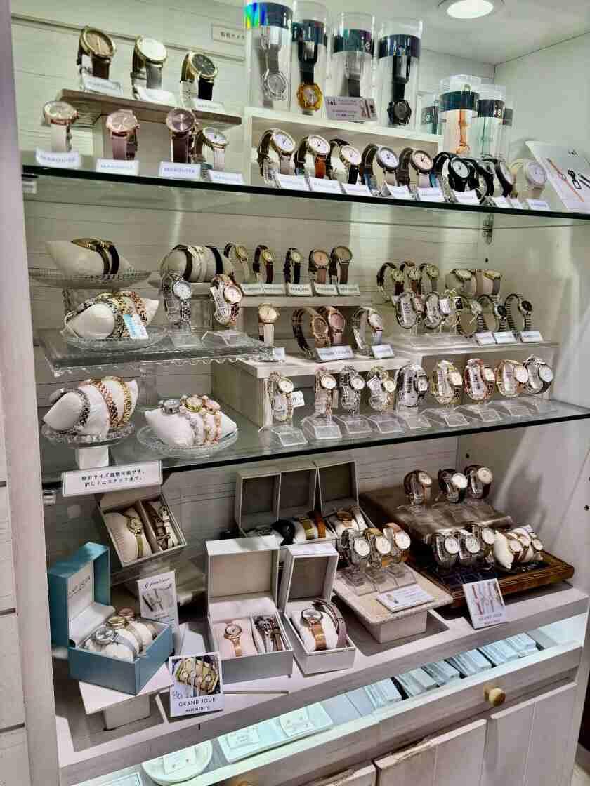 MARQUISE(マルキーゼ) ルミネエスト新宿店の制服6