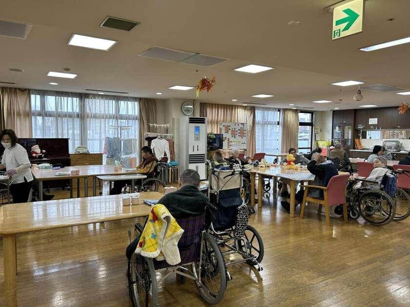 特別養護老人ホームだんらんの制服3