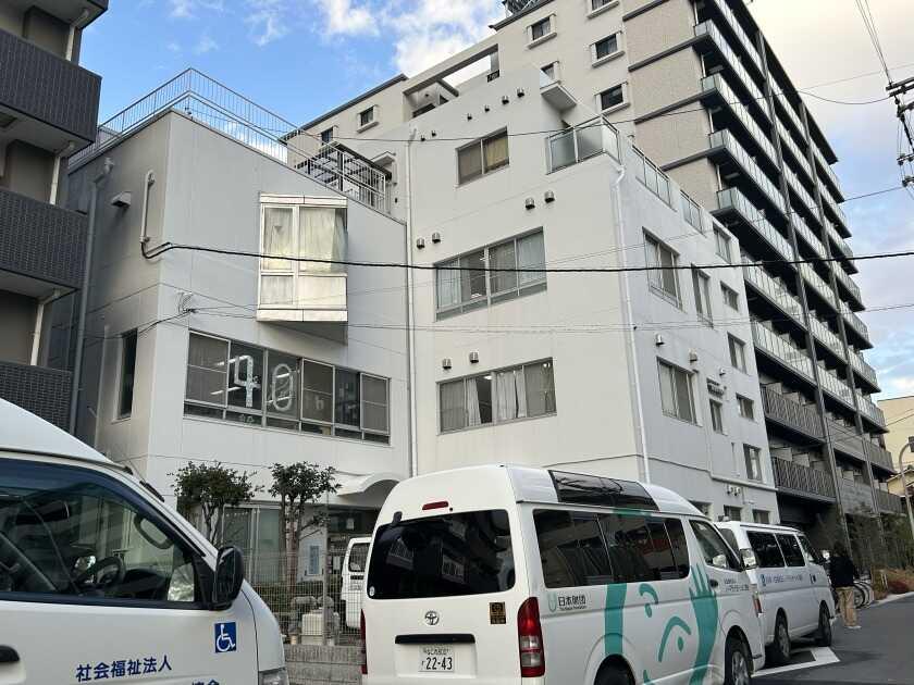 グループホームみんなのいえの制服2