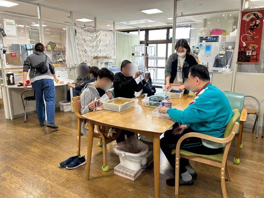 社会福祉法人 ノーマライゼーション協会 ハニカムの制服9