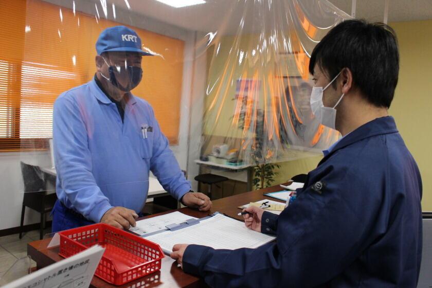 川崎陸送株式会社 江川営業所の制服1