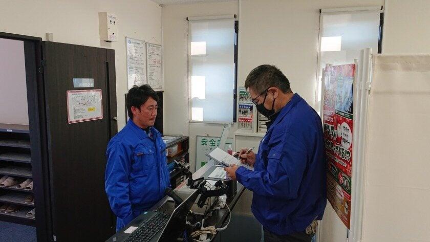 川崎陸送株式会社　名古屋営業所の制服1