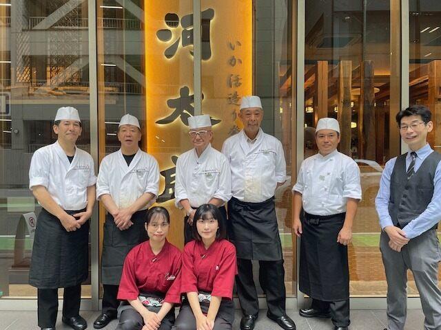 老舗で人気店　キャリアアップが叶うホールスタッフ　河太郎(フード・飲食、福岡市博多区)のイメージ画像