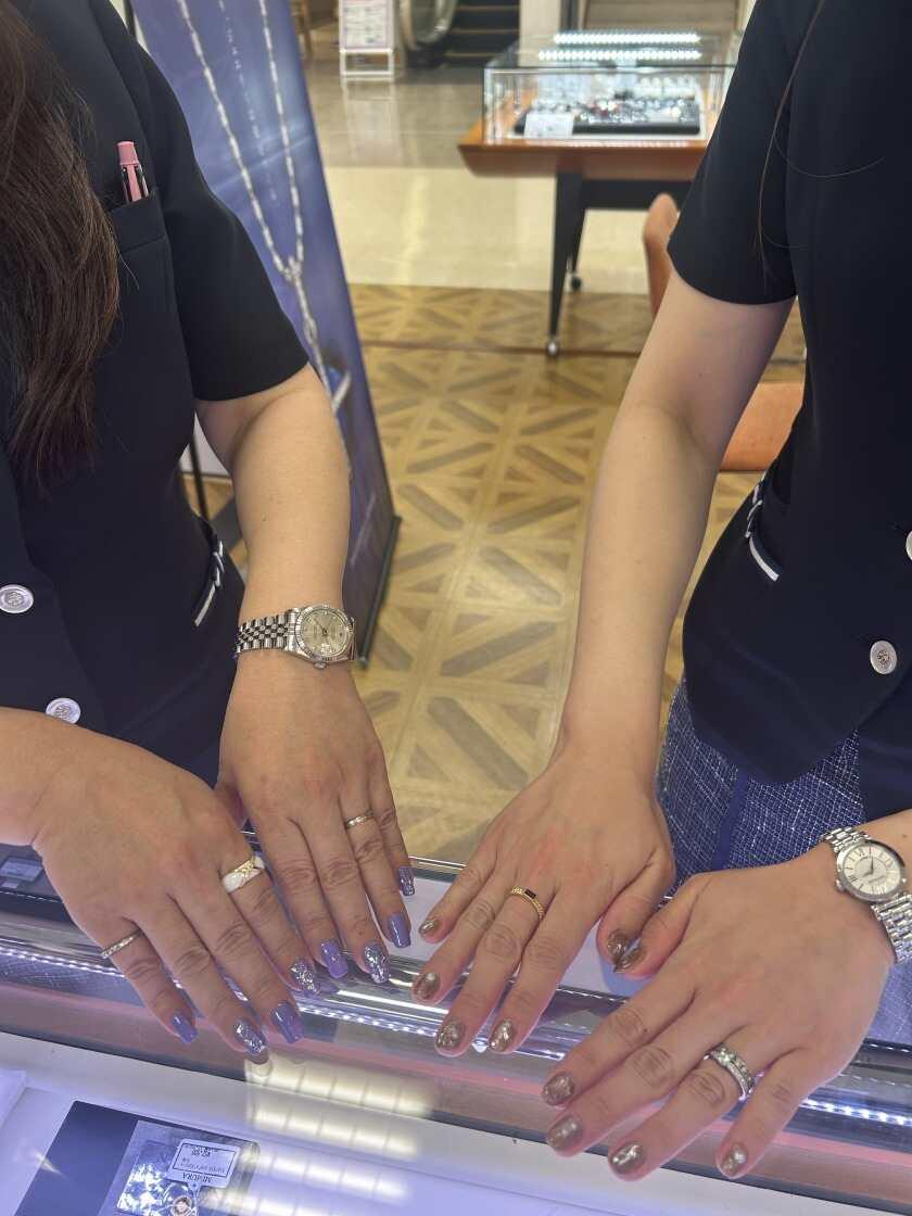 ジュエリー＆ウォッチ ミムラ ゆめタウン福山店の制服2