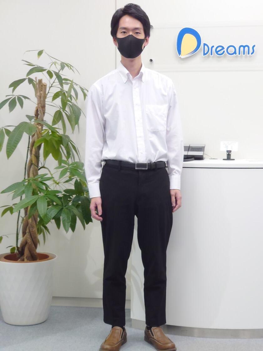 株式会社ドリームス　大森本社の制服1