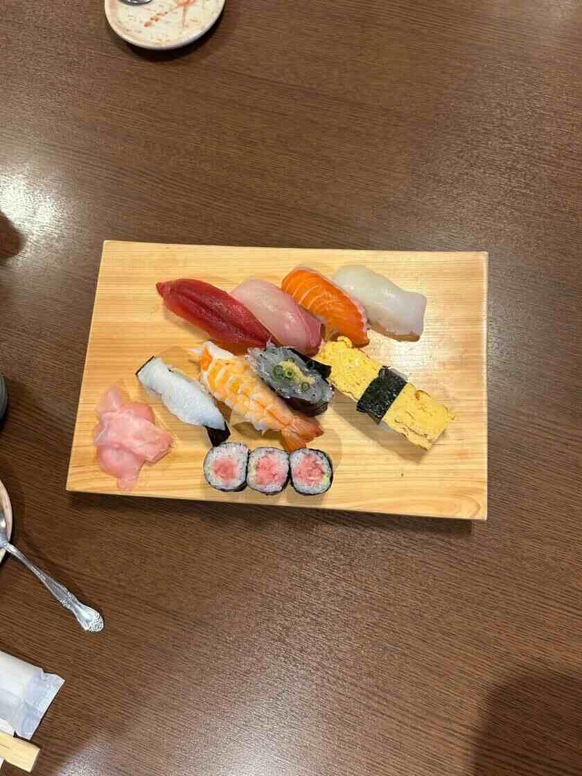 ひさご寿司　本店の制服3