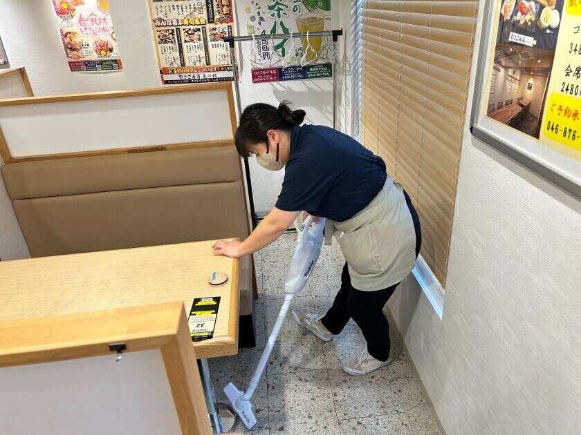 ひさご寿司　横須賀中央店(清掃)の制服1