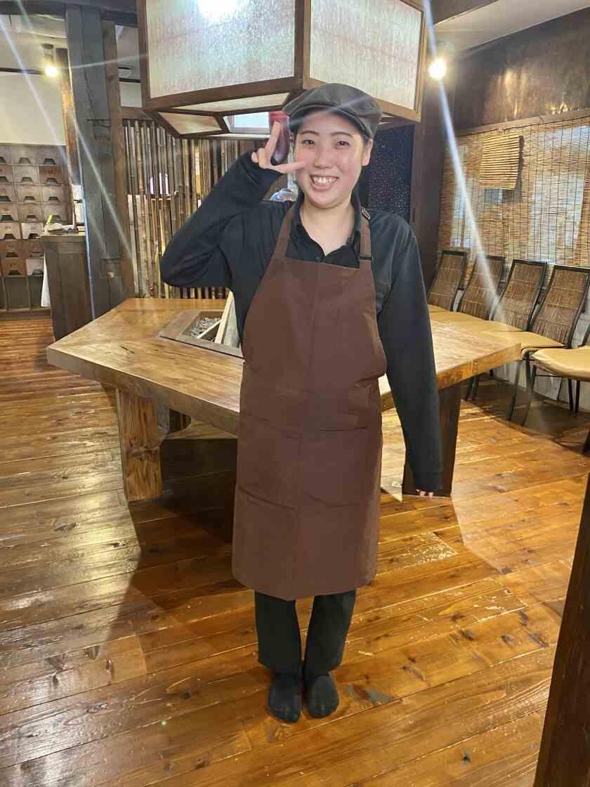 はんばあぐ處 ぎんごんちゃん。 安城店の制服1