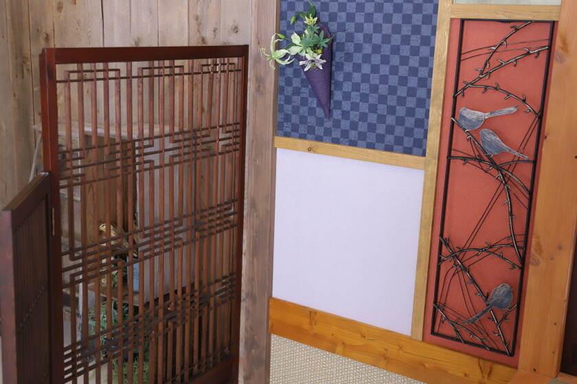 アニバーサルスタジオ　ギャラリエアピタ知立店の制服6