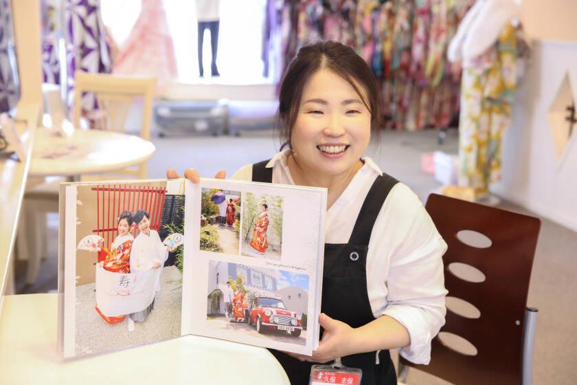 アニバーサルスタジオ　ギャラリエアピタ知立店の制服2