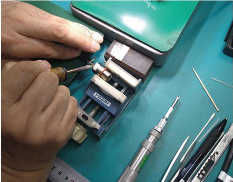 日本ユニバーサル電気株式会社　派遣（ハンダ付け）の仕事画像3