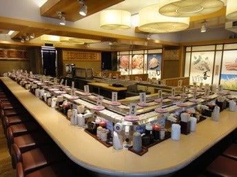 元禄寿司　高槻店の制服3