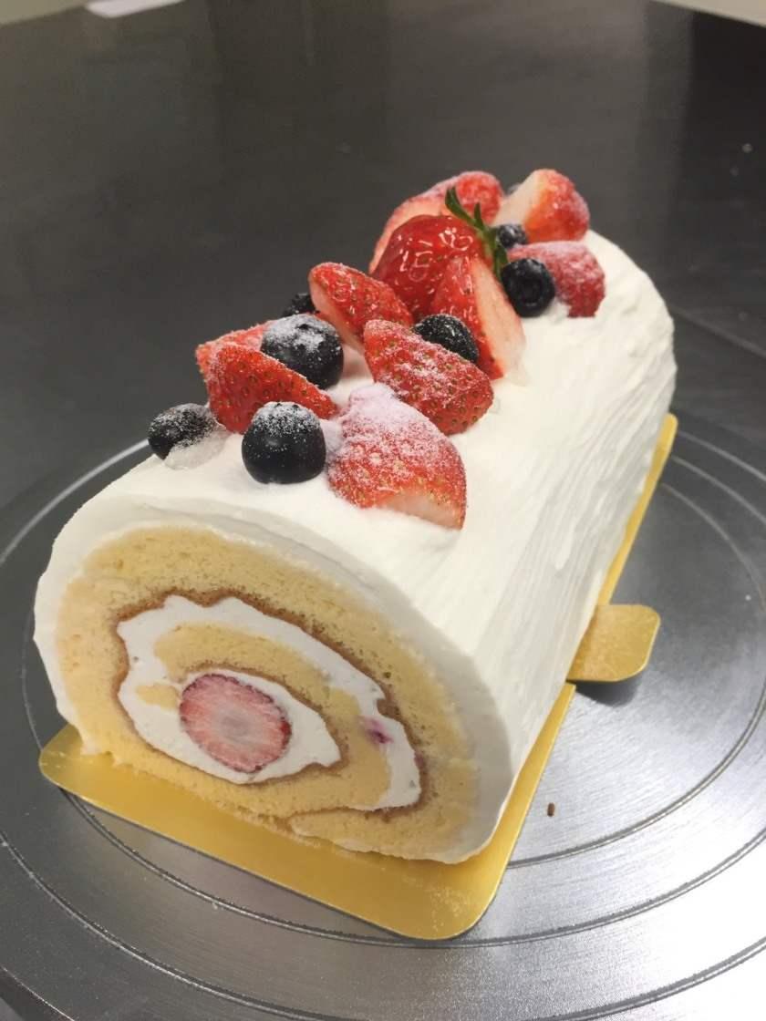 マルデナポリケーキファクトリ―の制服5