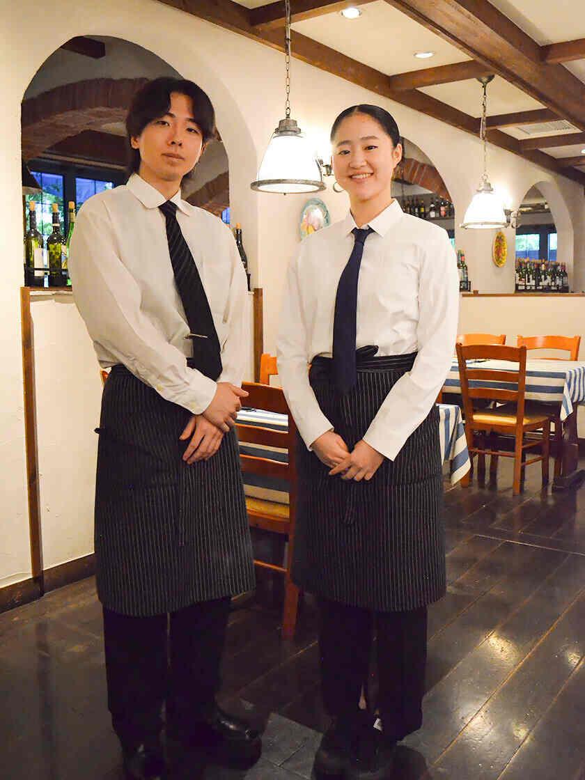 ピッツェリア マルデナポリ 上野毛店の制服5