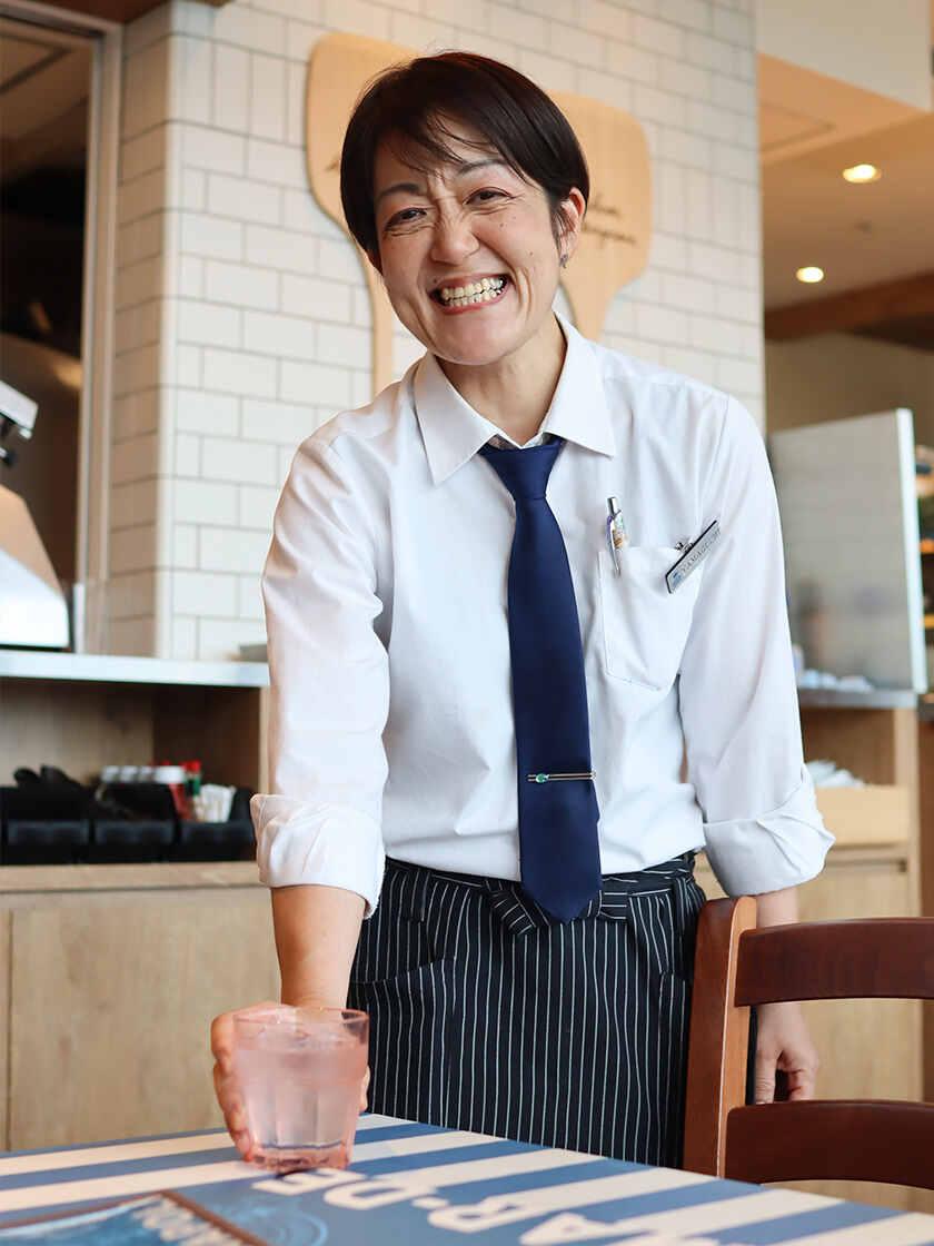 ピッツェリア　マルデナポリソラマチ店の制服1