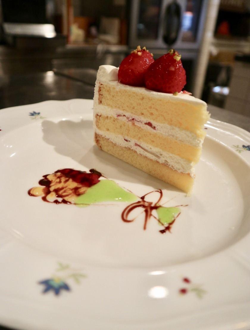 マルデナポリケーキファクトリ―の制服4