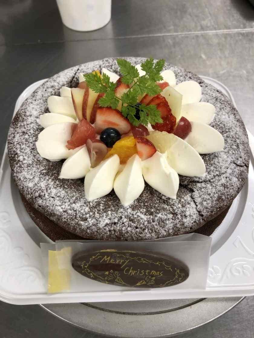 マルデナポリケーキファクトリ―の制服3