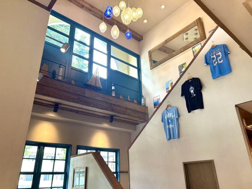 ピッツェリア  マルデナポリ大泉学園店の制服2