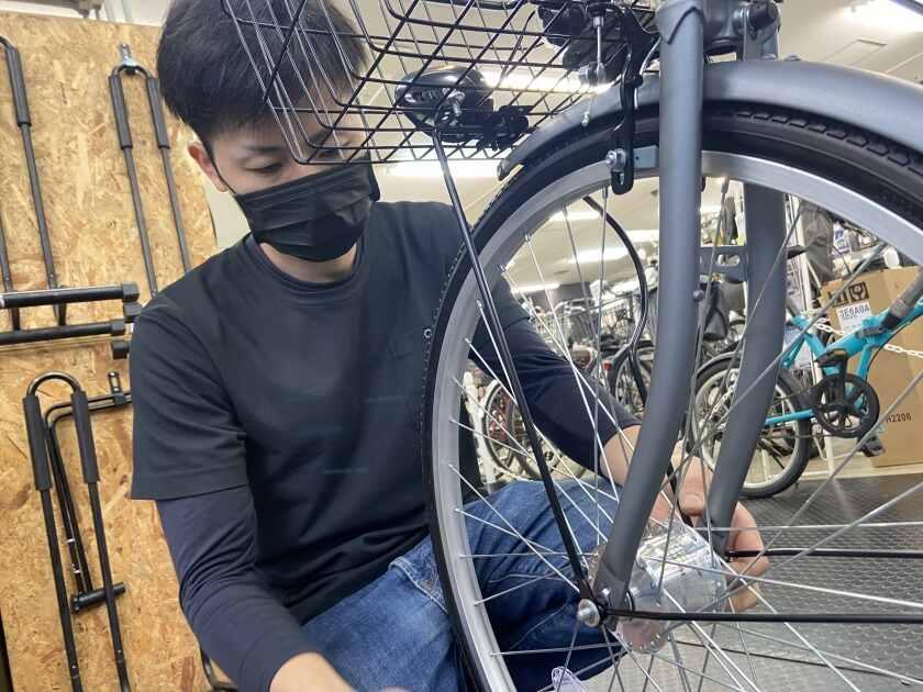 サイクルヒーロー堺駅プラットプラット店の制服2