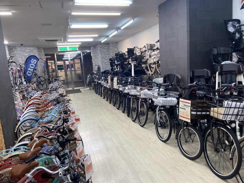 サイクルヒーロー堺駅プラットプラット店の制服3