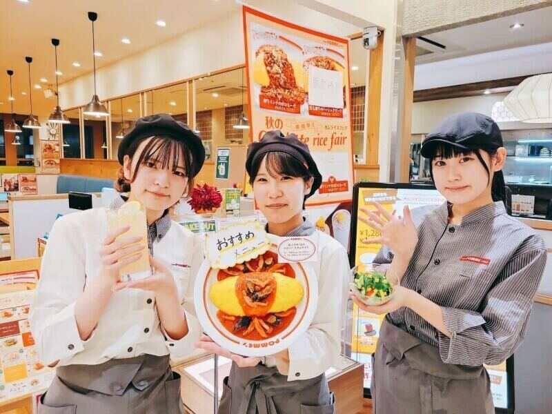 創作オムライスレストラン　ポムの樹リバーウォ―ク北九州店の仕事画像3