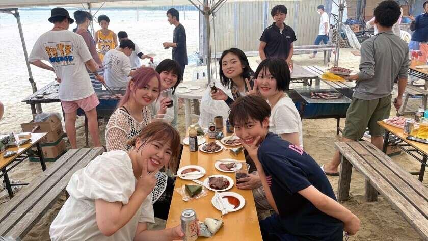 博多一双　祇園店の制服3