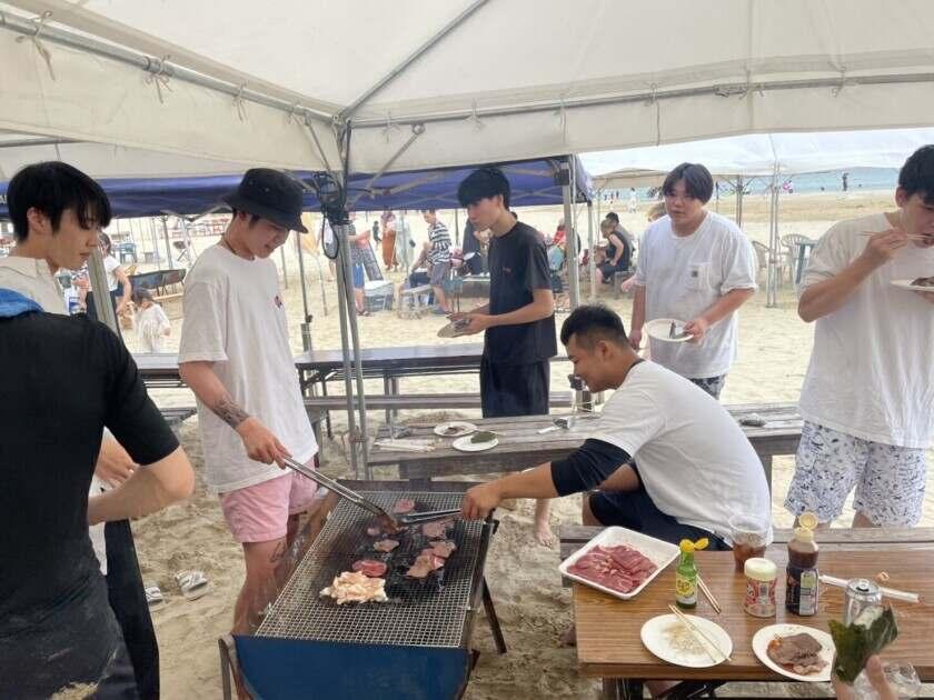 博多一双　祇園店の制服5