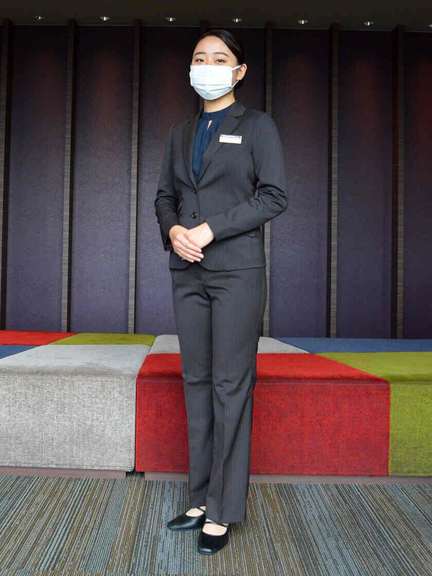 リッチモンドホテルプレミア東京スコーレの制服1