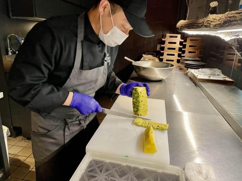 エ・オ＜ベルナール・ロワゾー・スィニャテュール＞の制服1