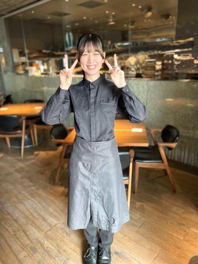 エ・オ　ベルナール・ロワゾー・スィニャテュールの制服3