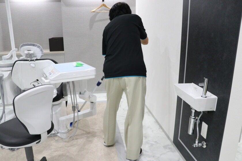北九州セントラル歯科　清掃の制服1