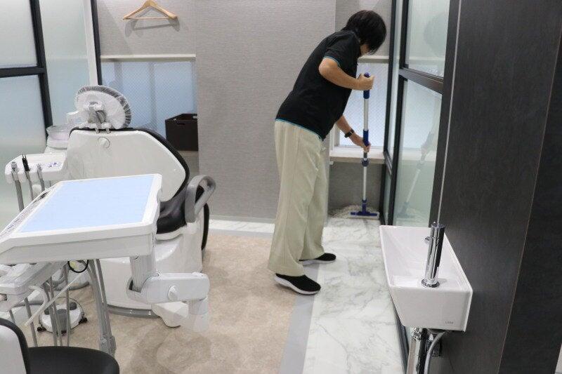 北九州セントラル歯科　清掃の仕事画像2
