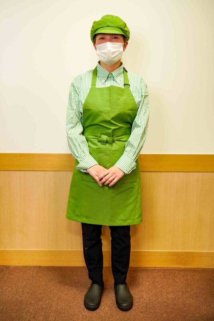 魚とめし　外務省本庁店の制服1