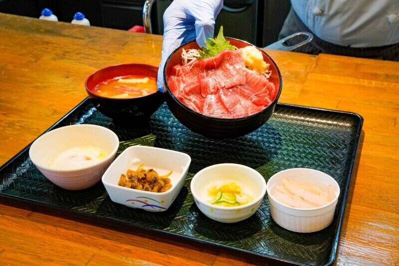 魚とめし　外務省本庁店の仕事画像2